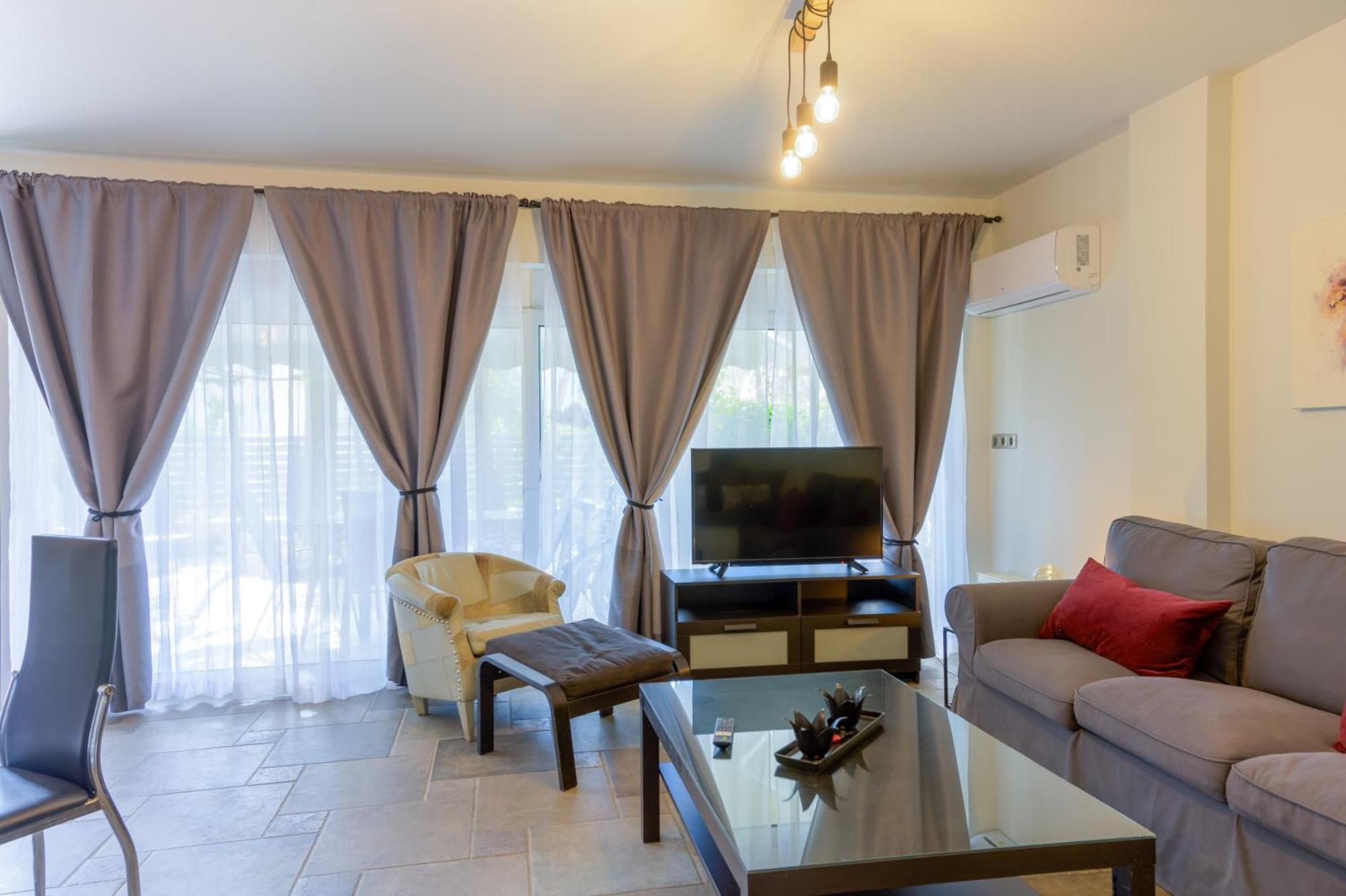 Porto Rafti Hideaway Apartment ภายนอก รูปภาพ