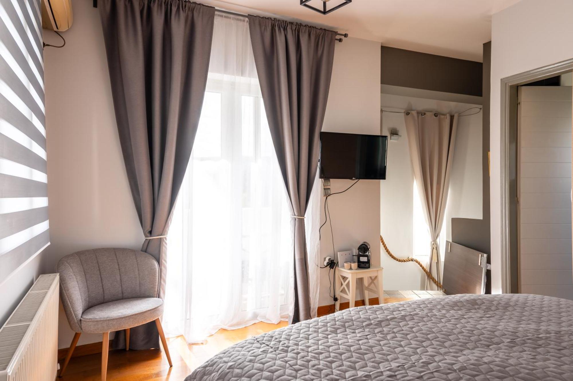 Porto Rafti Hideaway Apartment ภายนอก รูปภาพ