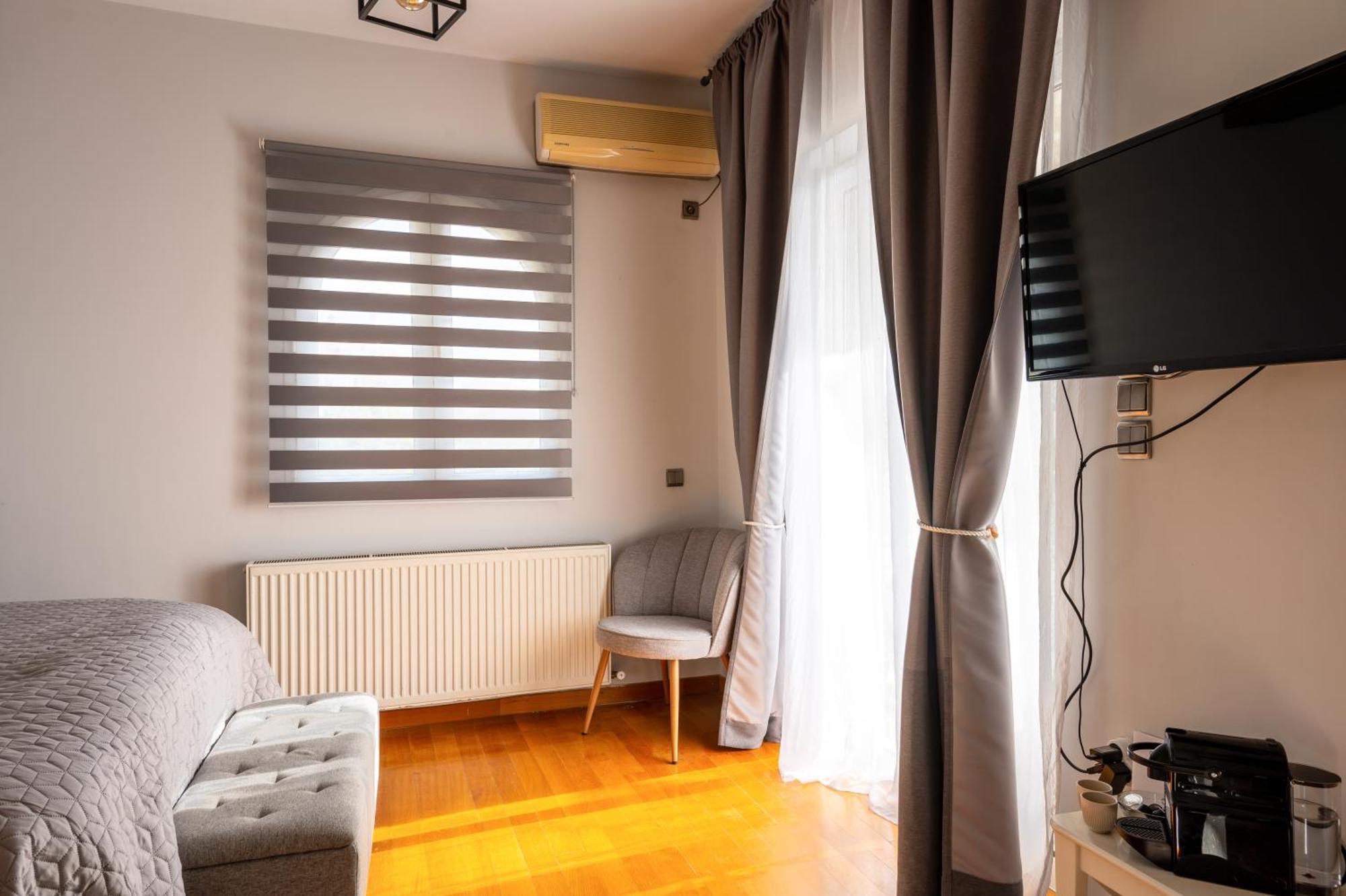 Porto Rafti Hideaway Apartment ภายนอก รูปภาพ
